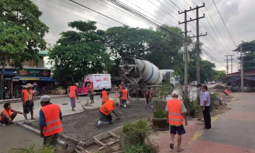Roadside construction works
